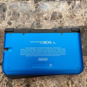 Nintendo 3DS XL - Bright Blue Handheld Console